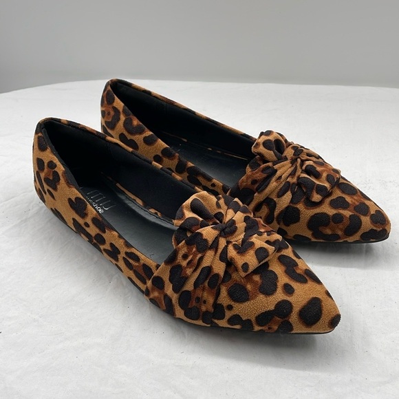 NWOB. MU MUSSHOE 8.5 Cushioned Point Toe Comfort Flats. - Picture 2 of 11